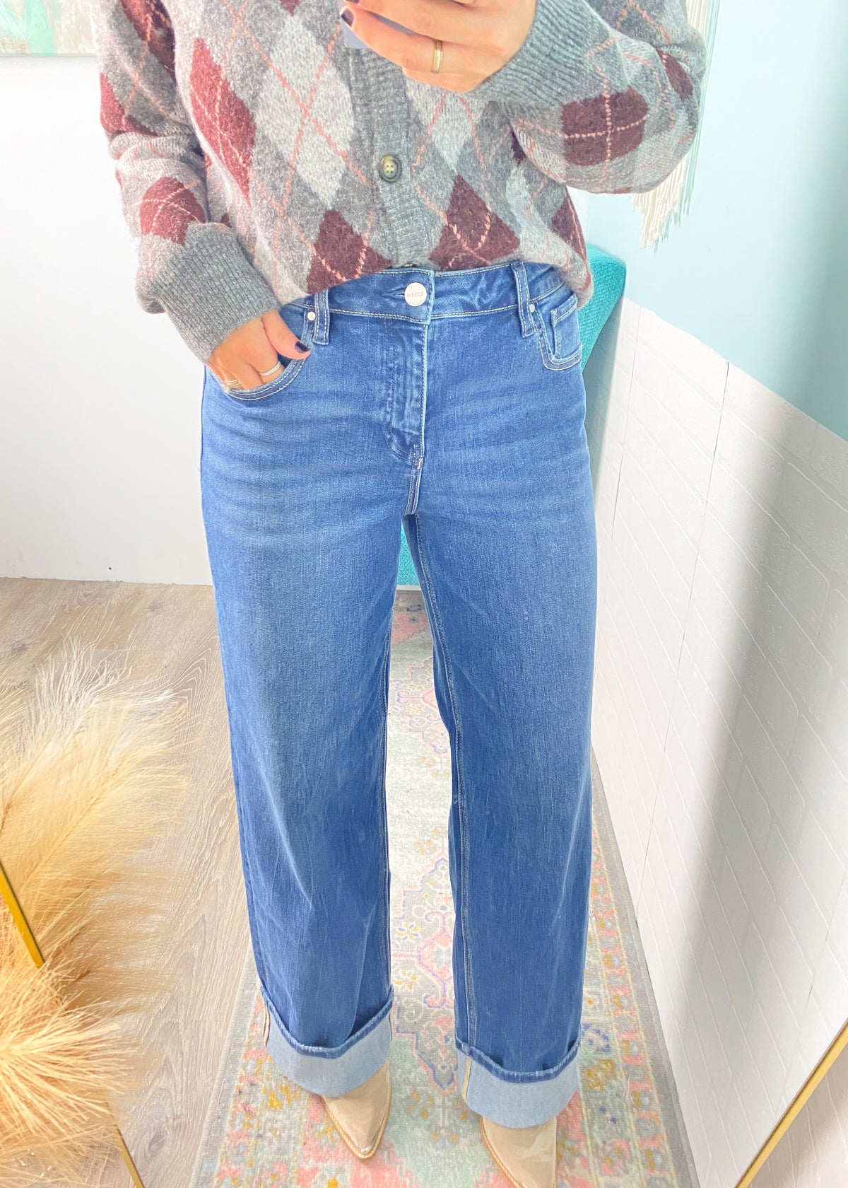 'Riley' Risen Wide Leg Cuffed Baggy Fit Jeans