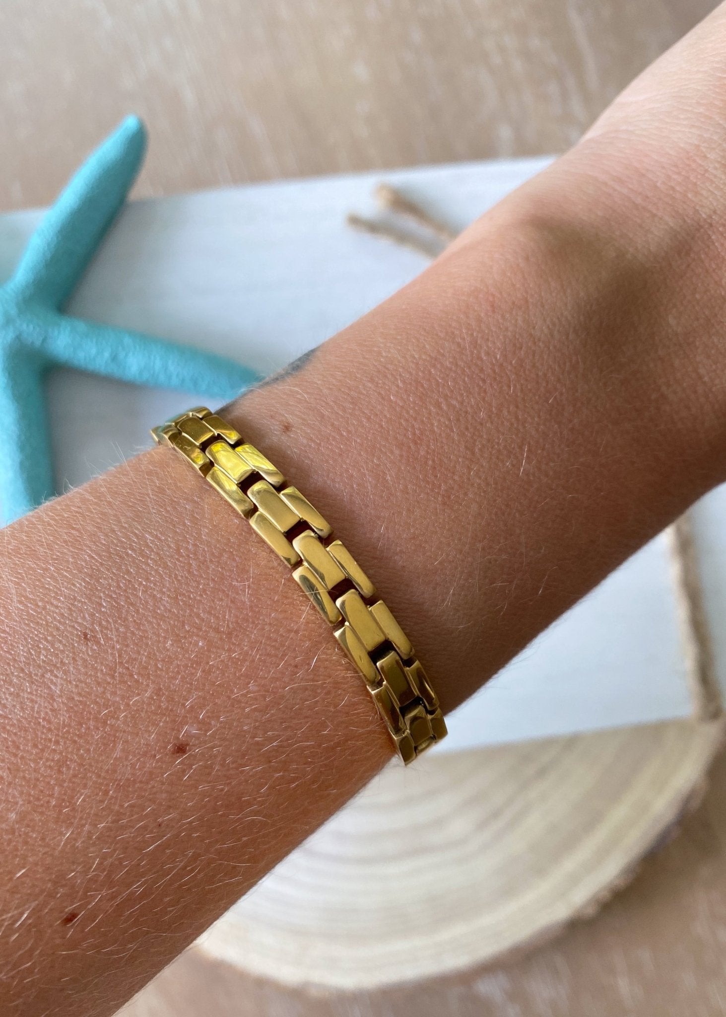 Chainlink Water Resistant Bracelet - Cali Moon Boutique