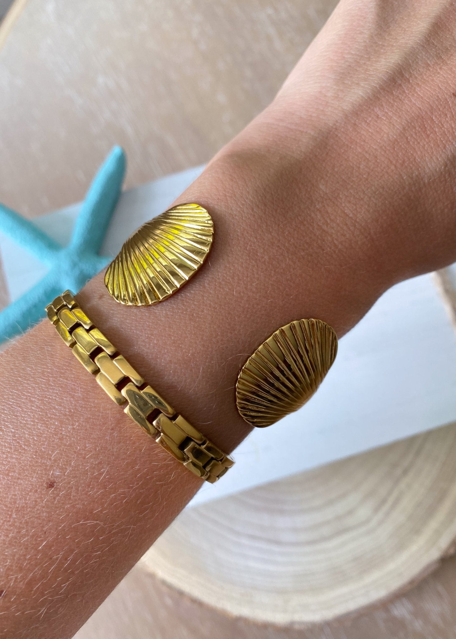 Chainlink Water Resistant Bracelet - Cali Moon Boutique