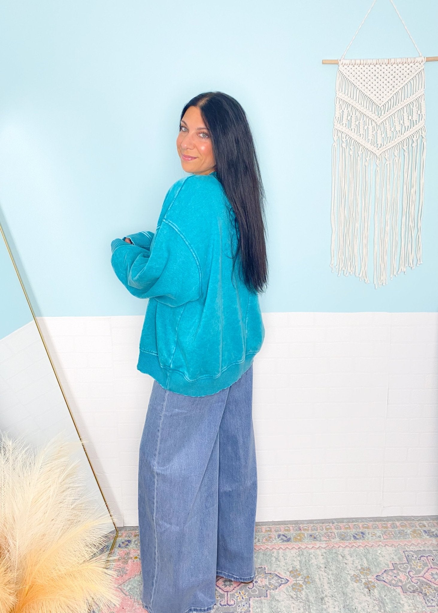 'Sea Glass' Teal Oversized Mineral Wash Sweatshirt - Cali Moon Boutique