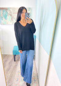 'Isla' Black Slouchy Lightweight Sweater - Cali Moon Boutique