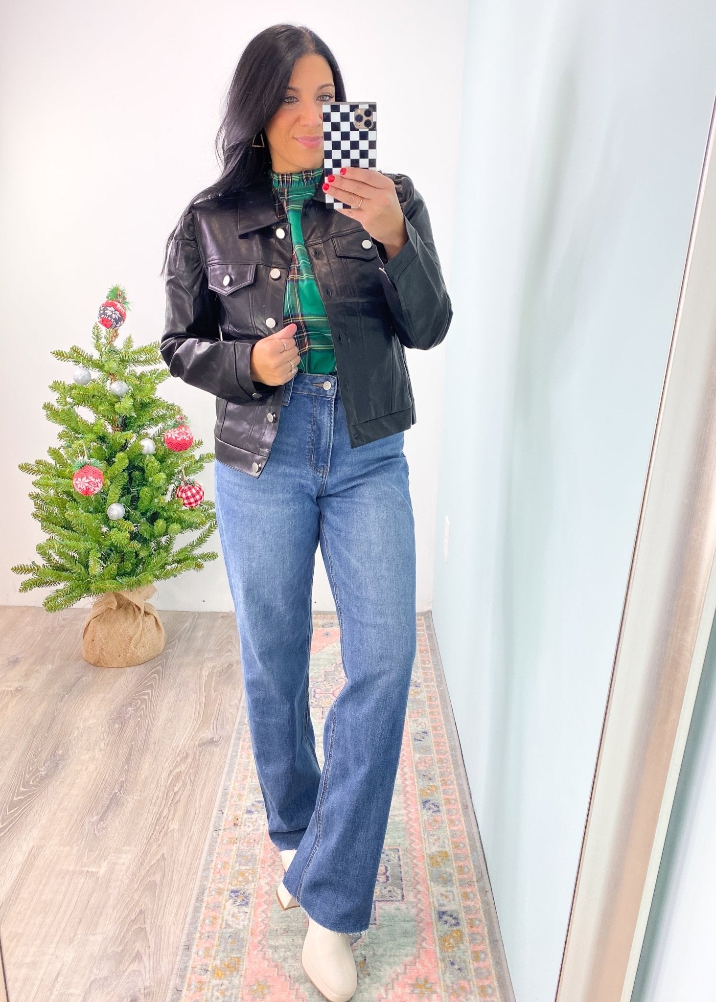 'James' Vervet Medium Wash Straight Jeans - Cali Moon Boutique