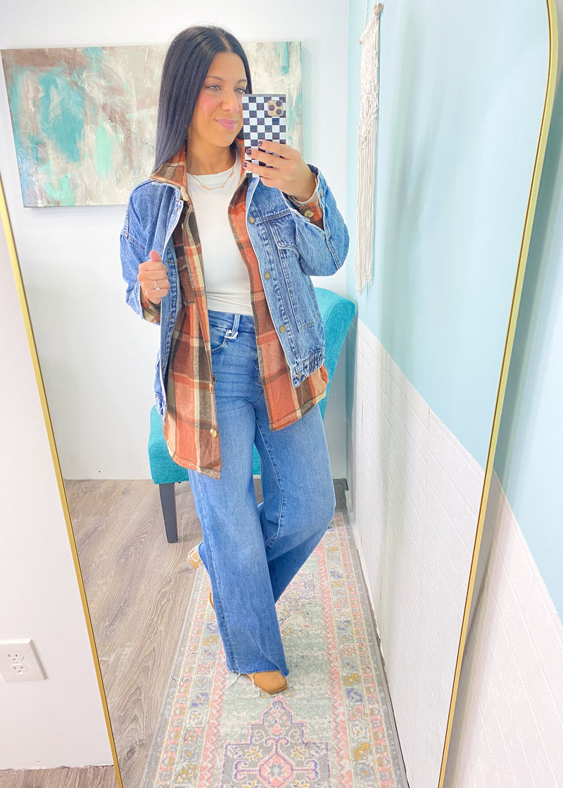 'Johnny' Medium Wash Bomber Style Jean Jacket-Your new favorite&nbsp;everyday sweater&nbsp;has arrived! This adorable&nbsp;melange sweater&nbsp;has a relaxed oversized fit in the softest fabric. Wear over leggings or jeans and wear tucked in or out depending on the look you are going for!-Cali Moon Boutique, Plainville Connecticut