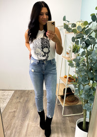 'Alex' Light Washed Cropped Skinny Jeans - Cali Moon Boutique